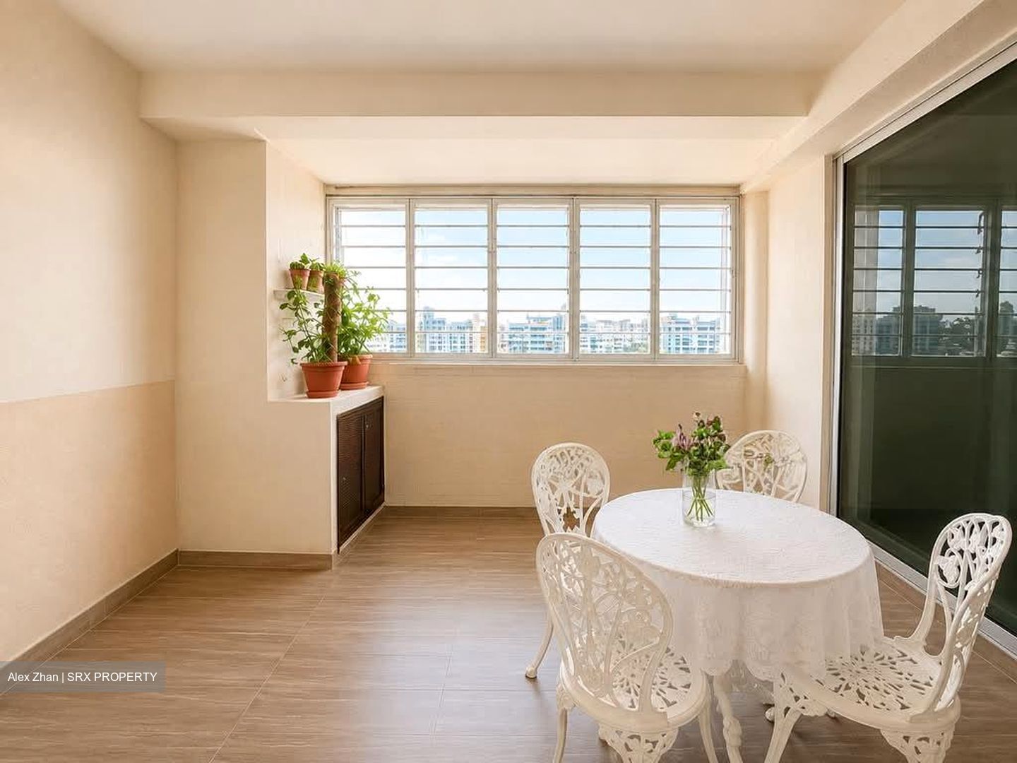Blk 351 Yishun Jasmine (Yishun), HDB Executive #591256001